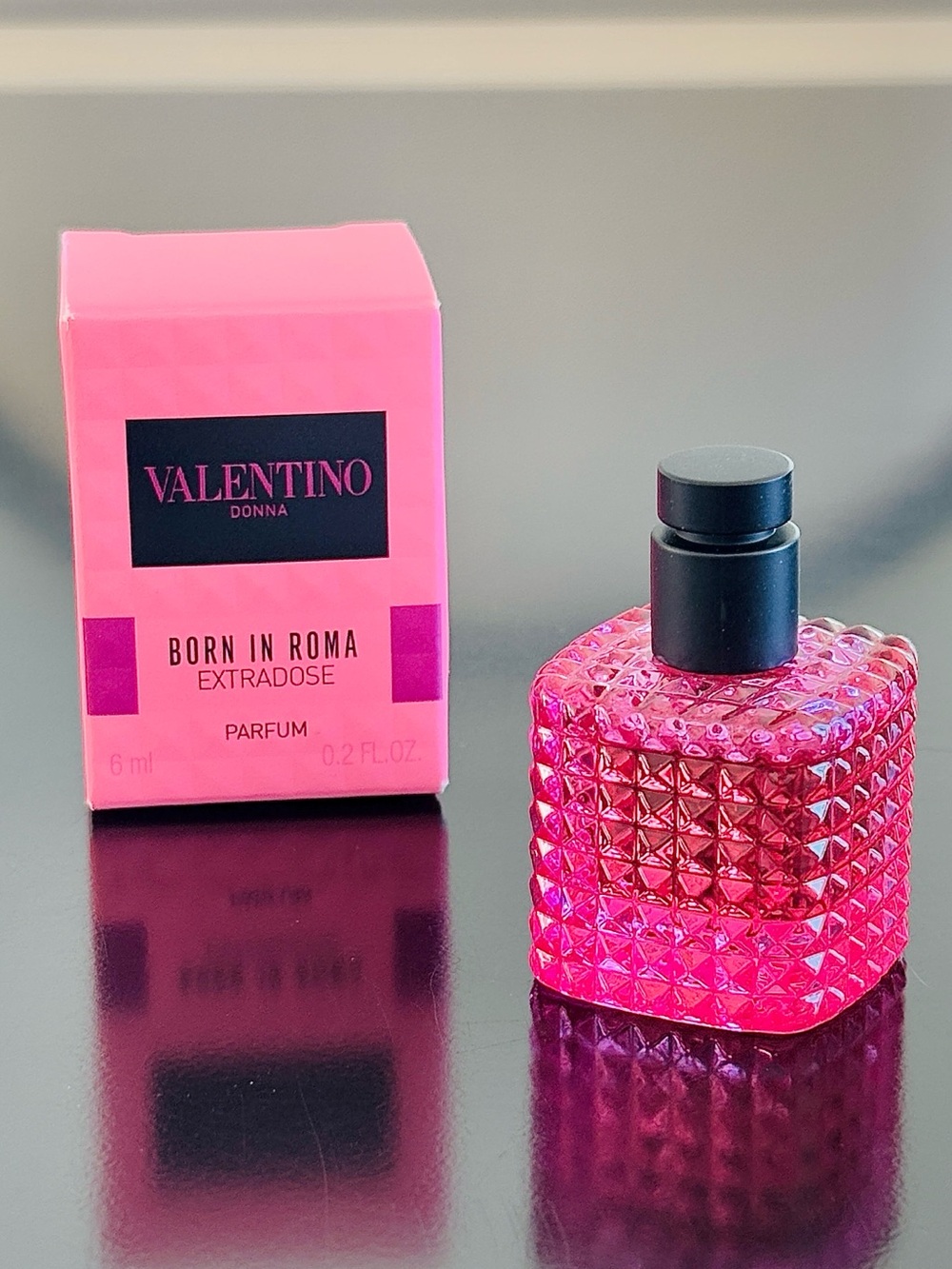 Miniature Valentino Donna Born in Roma Extradose Par 6 ml